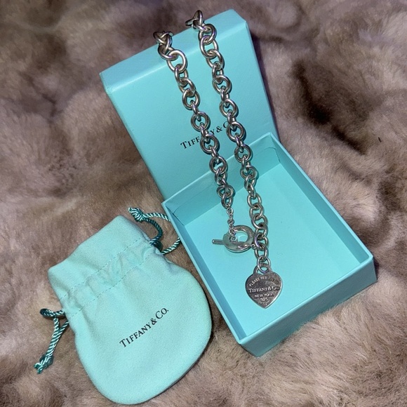 Tiffany & Co. Heart Tag Toggle Necklace - Picture 6 of 6